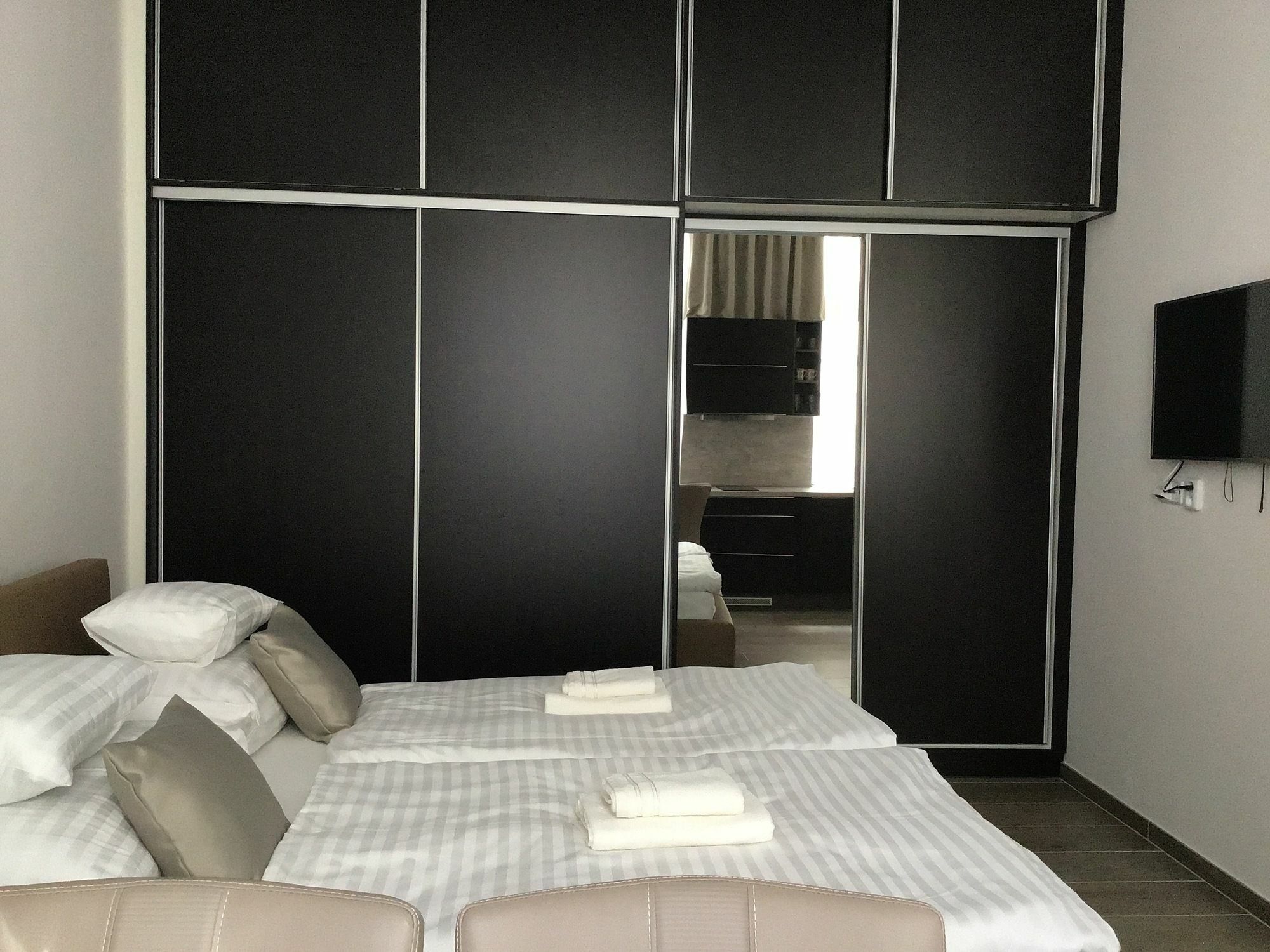Euro Apartments Lidicka 39 Бърно Екстериор снимка