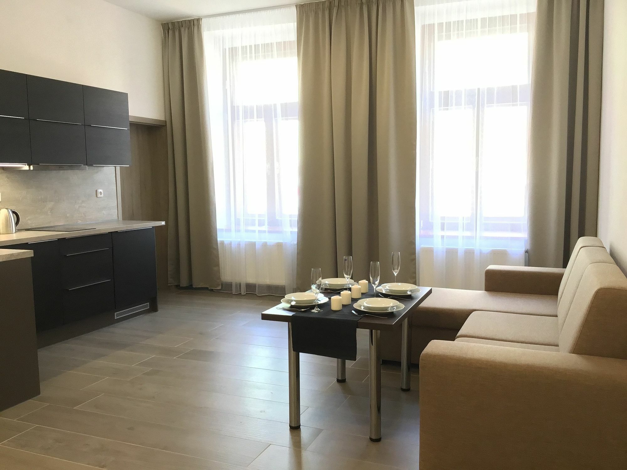 Euro Apartments Lidicka 39 Бърно Екстериор снимка