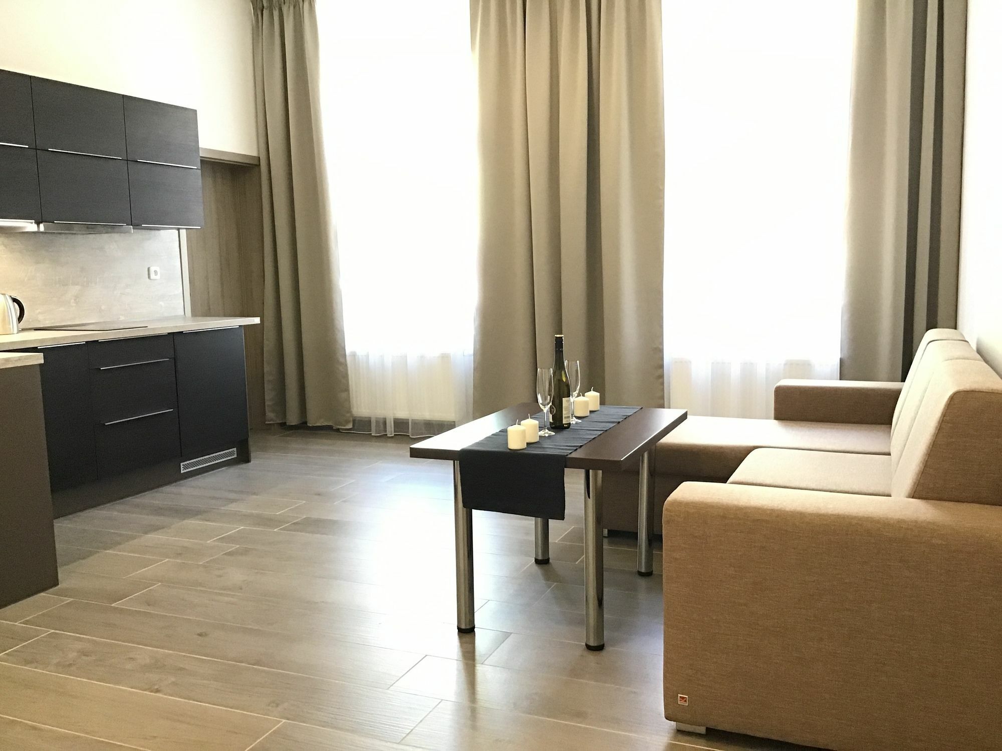 Euro Apartments Lidicka 39 Бърно Екстериор снимка